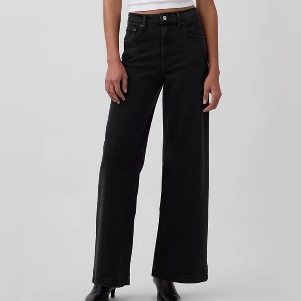Gap High Rise Stride in Washed Black 28|6R
